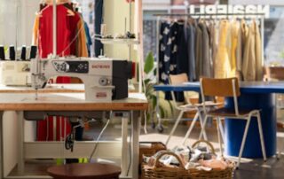 Binder kopen packer ondergoed kopen zwembinder kopen ftm binder kopen transgender kopen non-binair Transgender Genderdysforie Transgenderrechten Transitie Genderbevestigende chirurgie Hormoontherapie (HRT) Non-binair Genderqueer Trans man Trans vrouw Top chirurgie Bottom chirurgie Geslachtsveranderende operatie Genderidentiteit Cisgender Gender non-conform Interseks Genderexpressie Binder dragen Transgenderzorg