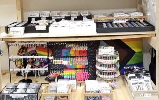 Binder kopen packer ondergoed kopen zwembinder kopen ftm binder kopen transgender kopen non-binair Transgender Genderdysforie Transgenderrechten Transitie Genderbevestigende chirurgie Hormoontherapie (HRT) Non-binair Genderqueer Trans man Trans vrouw Top chirurgie Bottom chirurgie Geslachtsveranderende operatie Genderidentiteit Cisgender Gender non-conform Interseks Genderexpressie Binder dragen Transgenderzorg