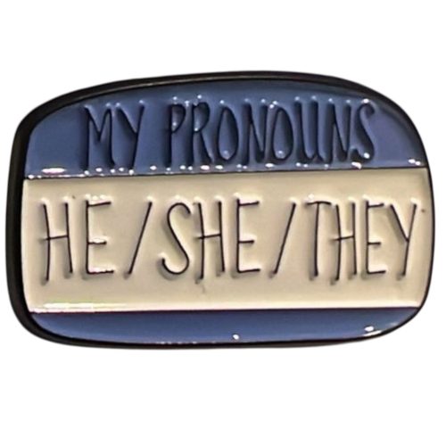 LHBTQIA+ pins & buttons TransUndeez, Pride pins en buttons, LHBTQ accessoire pinnen, LGBTQ+ badge pinnen, Pride vlag pins, Pronoun pins (zij/they etc.), Regenboog pin badges, Inclusieve pins en buttons, Gender-inclusieve accessoires, Queer pins collectie, “she/they” pin, Trans pride pin, Biseksueel regenboog pin, Panseksueel pride badge, Aseksueel icon pin, Ally / queer all year pins, Mini LHBTQ vlag pins, Inclusiviteit pins voor kleding, Pride statement pins