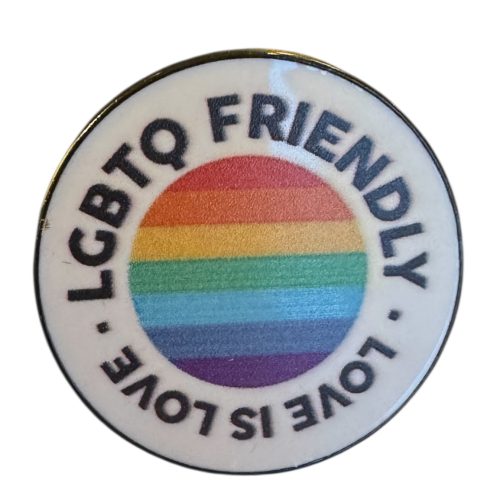 LHBTQIA+ pins & buttons TransUndeez, Pride pins en buttons, LHBTQ accessoire pinnen, LGBTQ+ badge pinnen, Pride vlag pins, Pronoun pins (zij/they etc.), Regenboog pin badges, Inclusieve pins en buttons, Gender-inclusieve accessoires, Queer pins collectie, “she/they” pin, Trans pride pin, Biseksueel regenboog pin, Panseksueel pride badge, Aseksueel icon pin, Ally / queer all year pins, Mini LHBTQ vlag pins, Inclusiviteit pins voor kleding, Pride statement pins